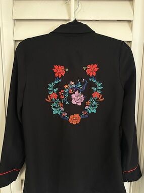 XOXO Women Medium Black Florals Blazer (size S)